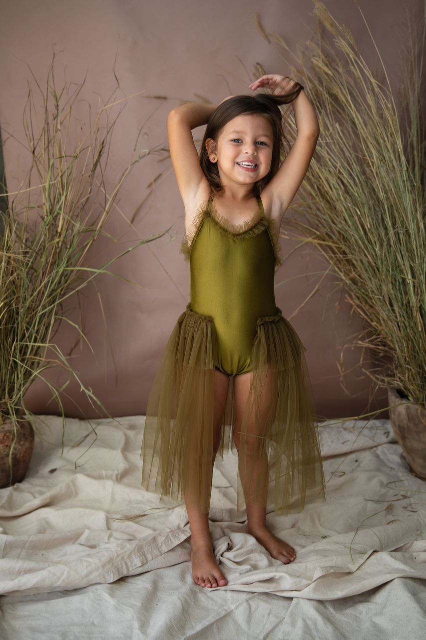 Elanore - Baked Olive