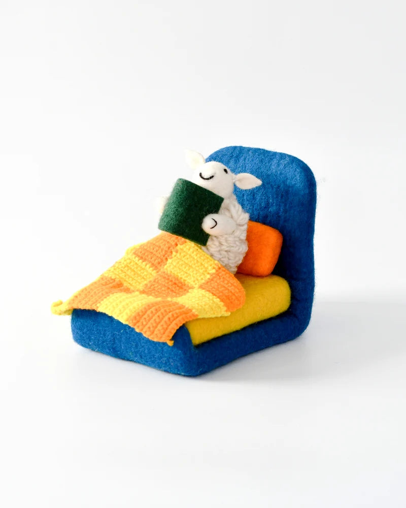 Where Is The Green Sheep? - Bed Sheep Play Set