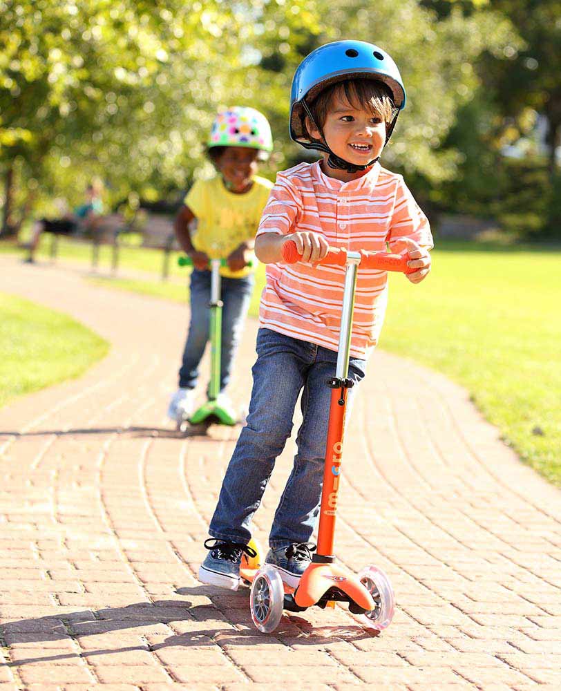 Mini Micro Deluxe - 3 Wheel Scooter
