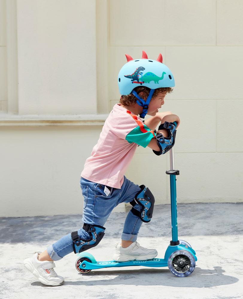 Mini Micro Deluxe LED - 3 Wheel Scooter