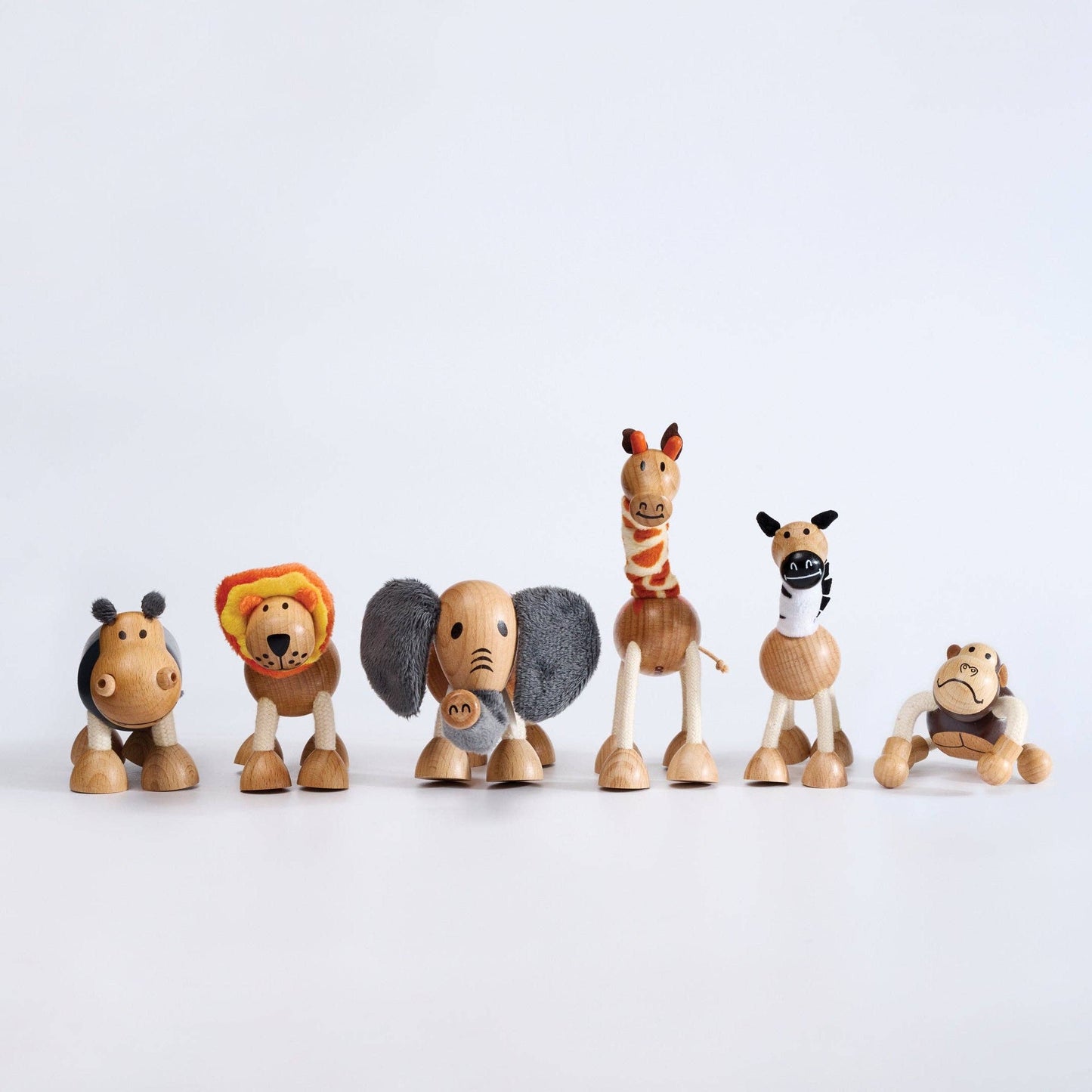 Roaming Mountains Bundle – 6 Safari Anamalz in Gift Crate