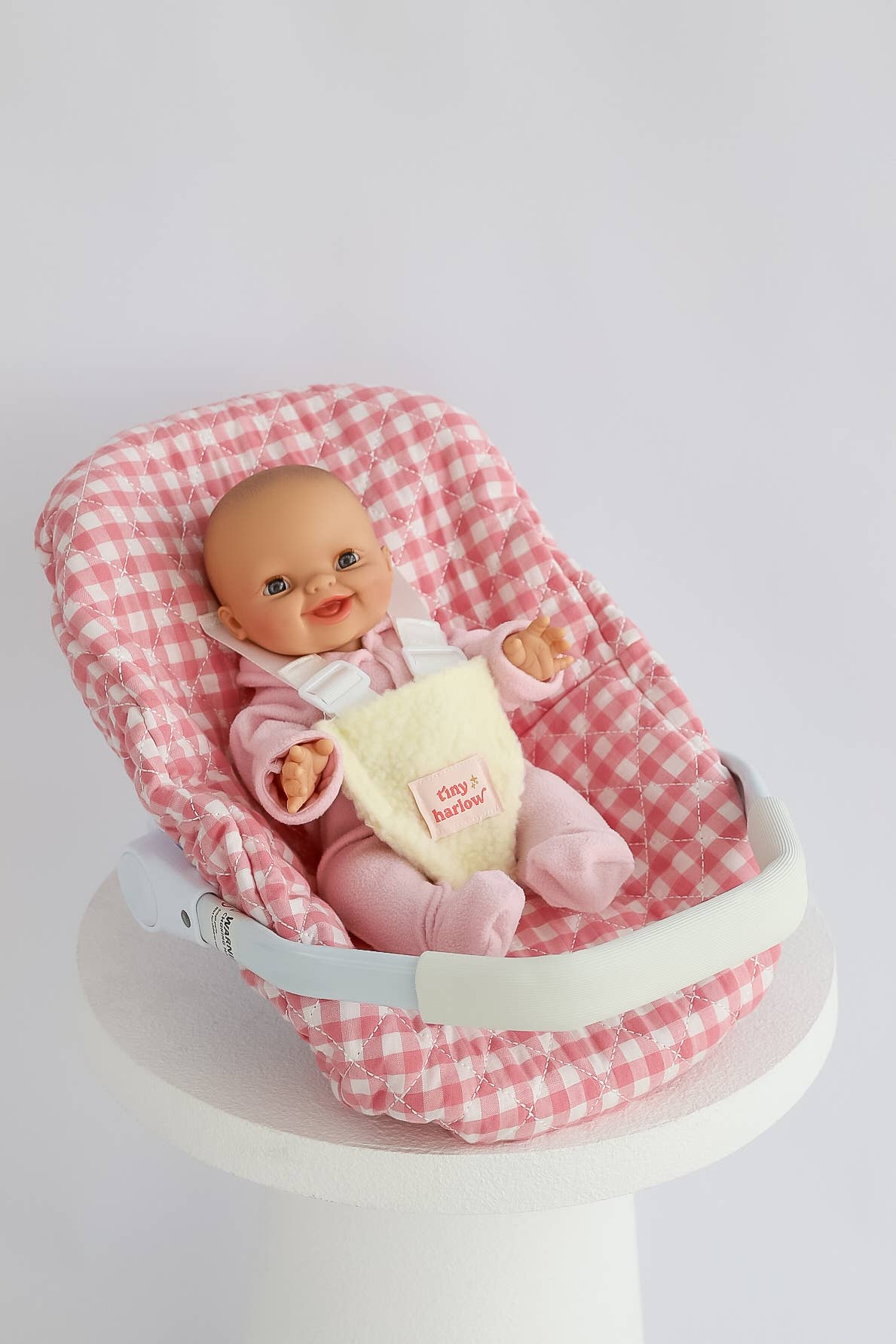 Tiny Harlow Dolls Car Seat Capsule - Pink Gingham