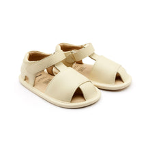 Load image into Gallery viewer, Lap Sandal - Cream
