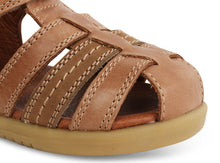 Load image into Gallery viewer, Roam Sandal - Caramel
