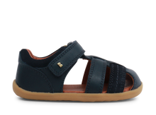 Load image into Gallery viewer, Roam Sandal - Navy
