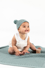 Load image into Gallery viewer, Mini Popcorn Blanket - Blue Daisy
